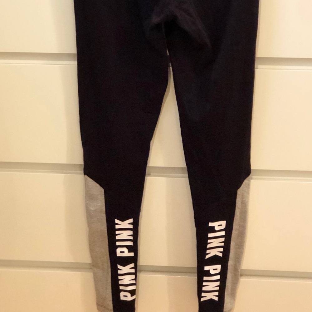 VS Pink yoga leggings
